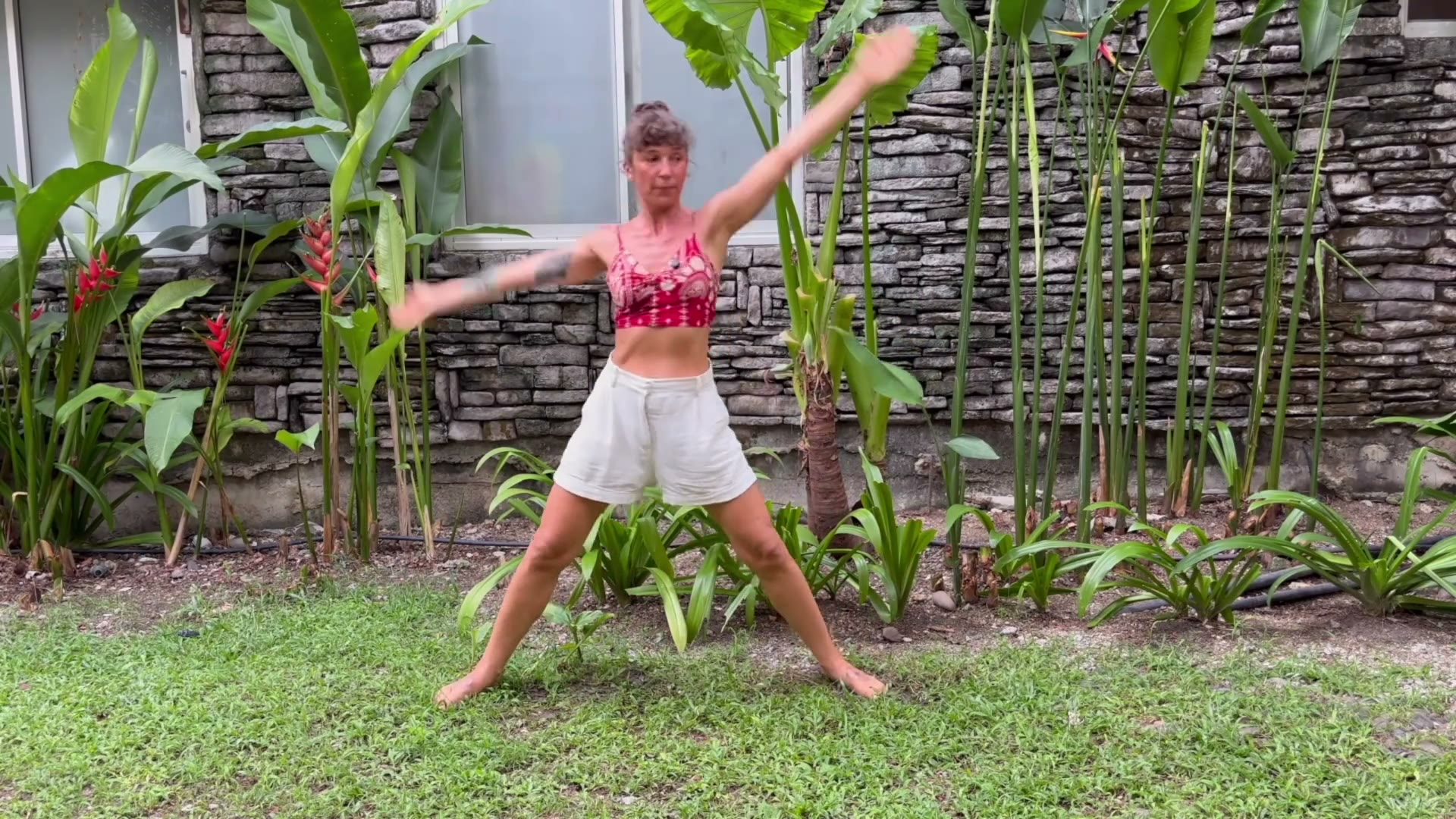 Lola demonstrating movement from inside the Dragon Wings course
